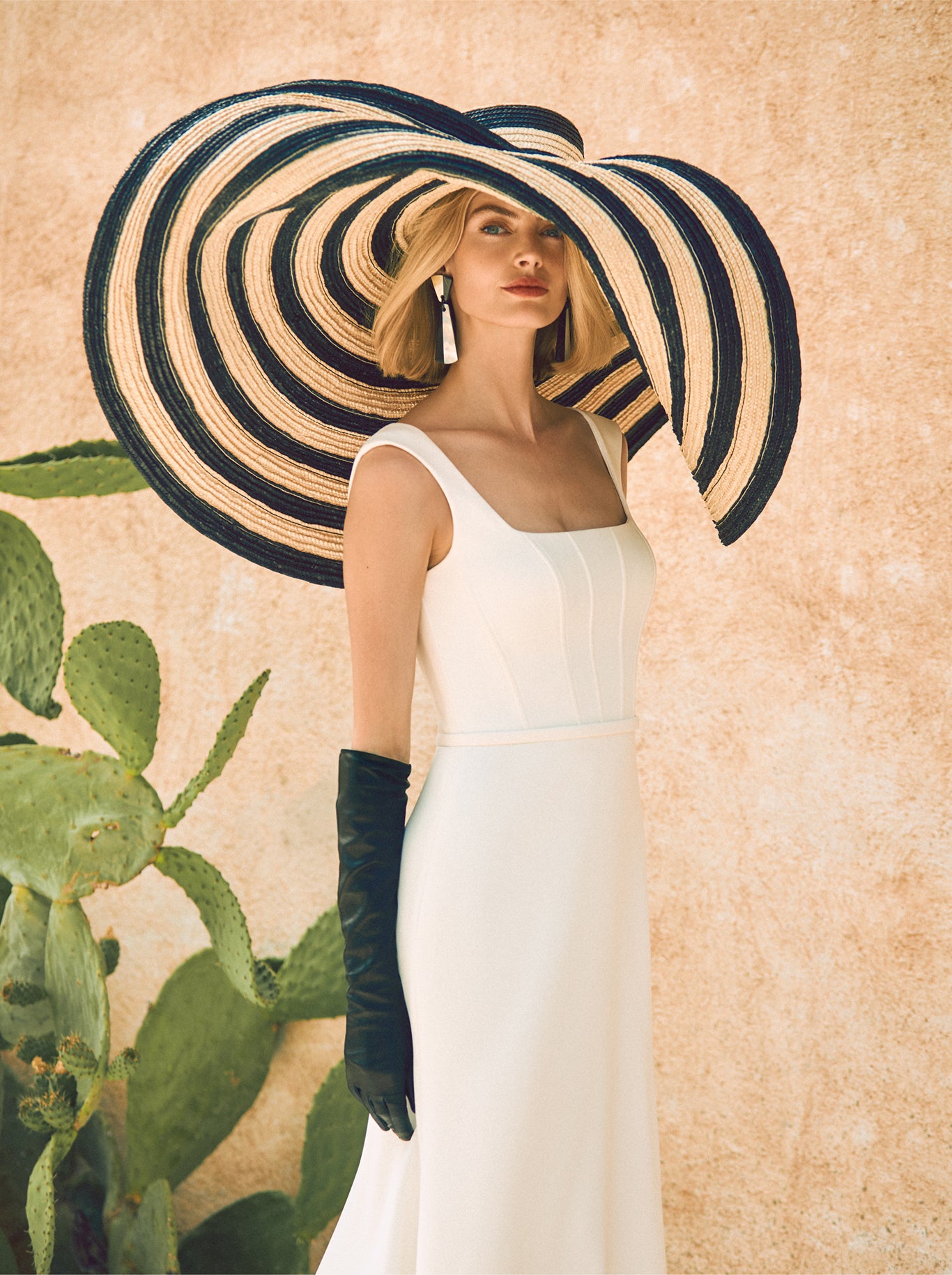 Pronovias Holane