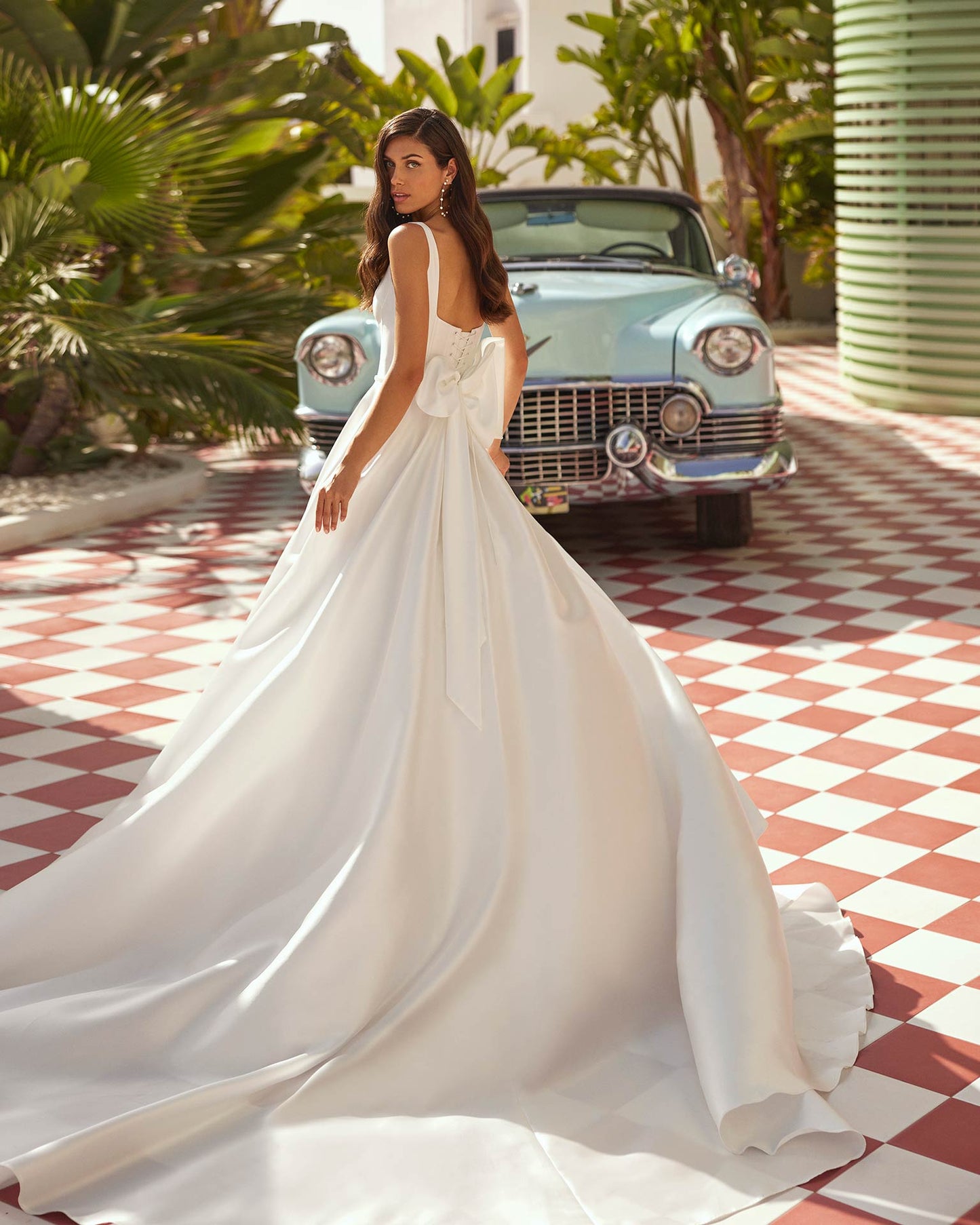 Luna Novias Julee