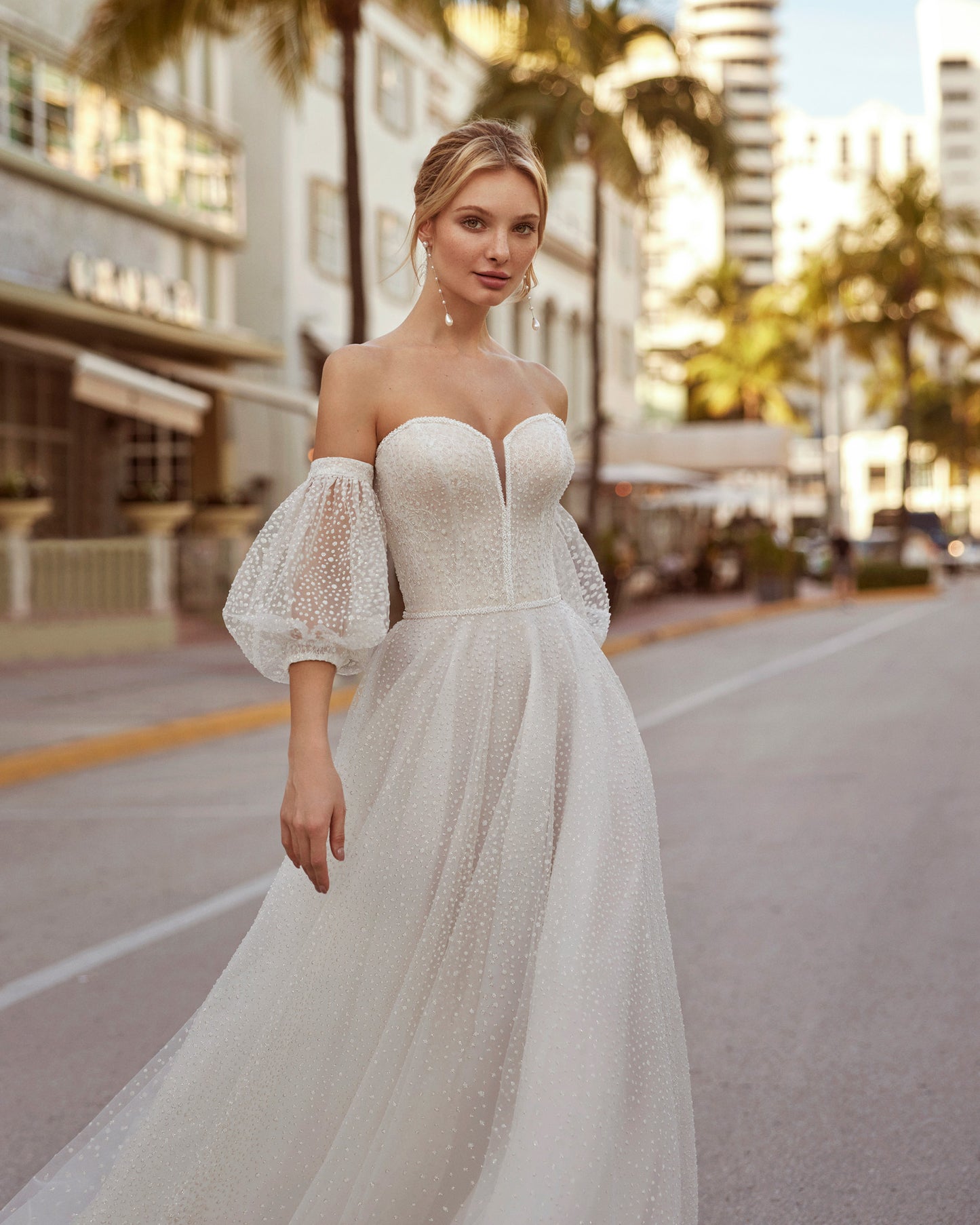 Luna Novias Catalina