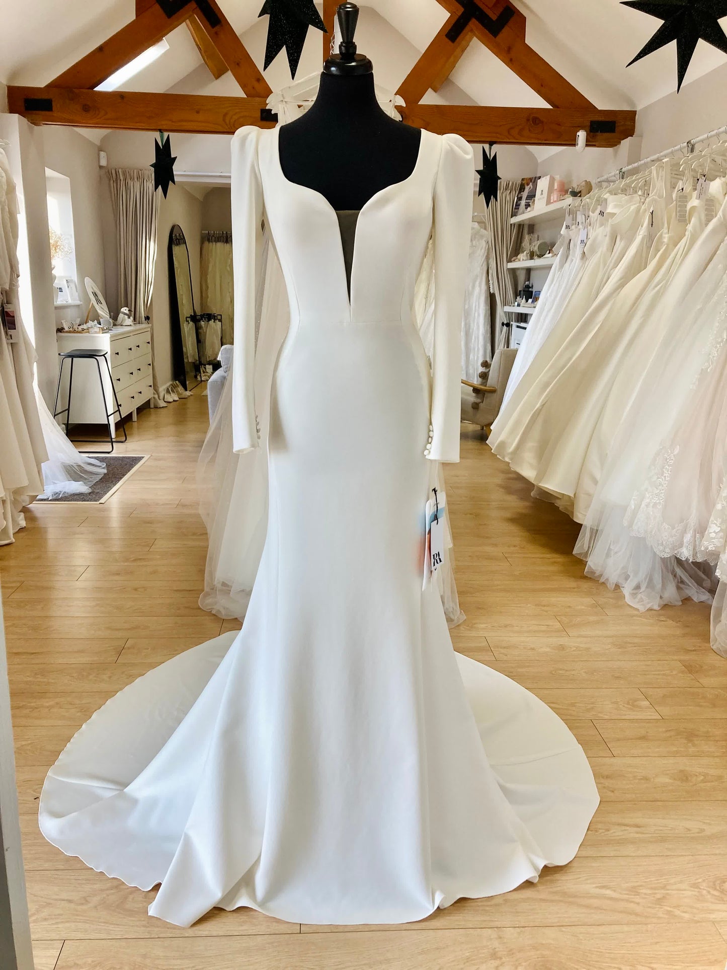 Pronovias Antelope