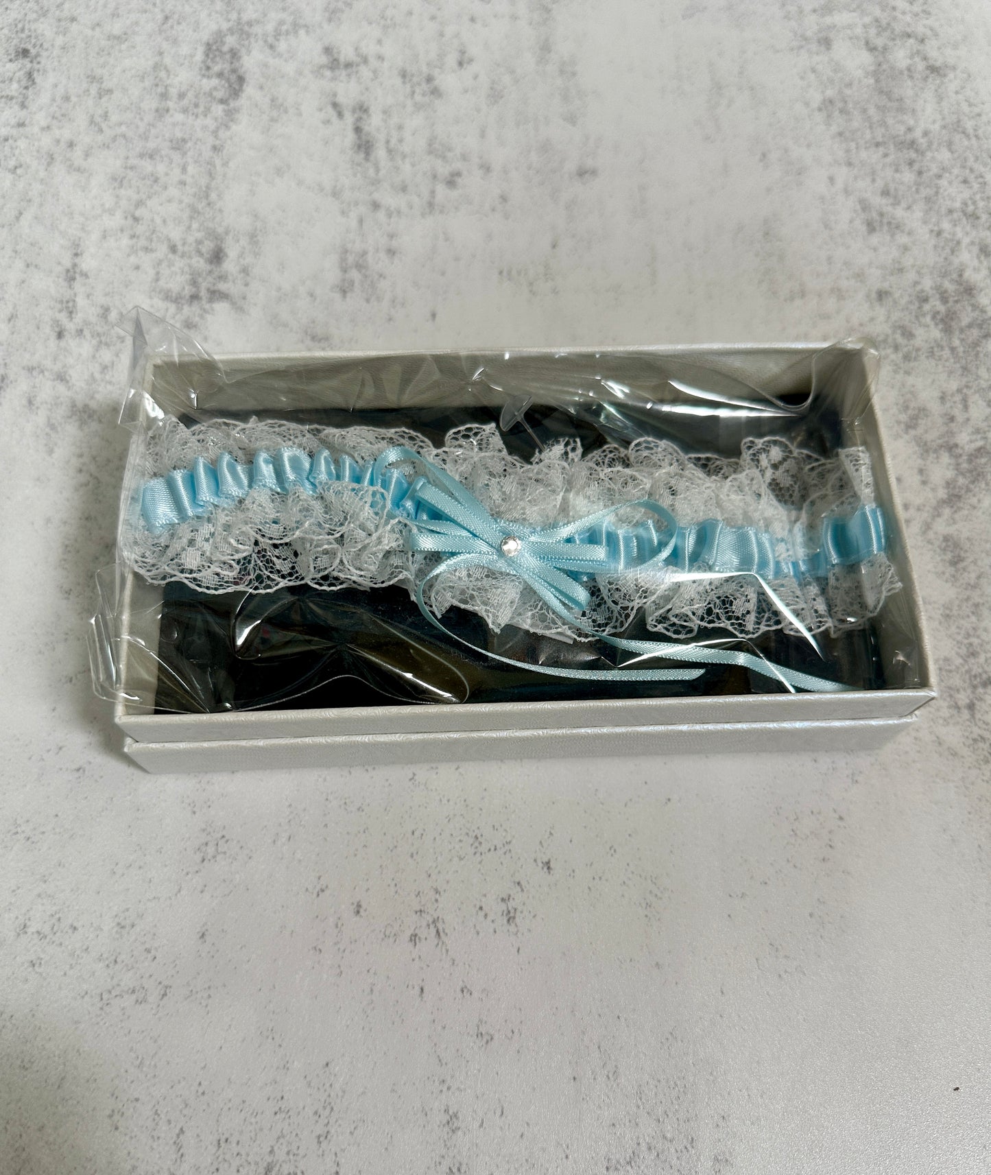 Twilight Designs Narrow Ivory & Blue Garter - One Size