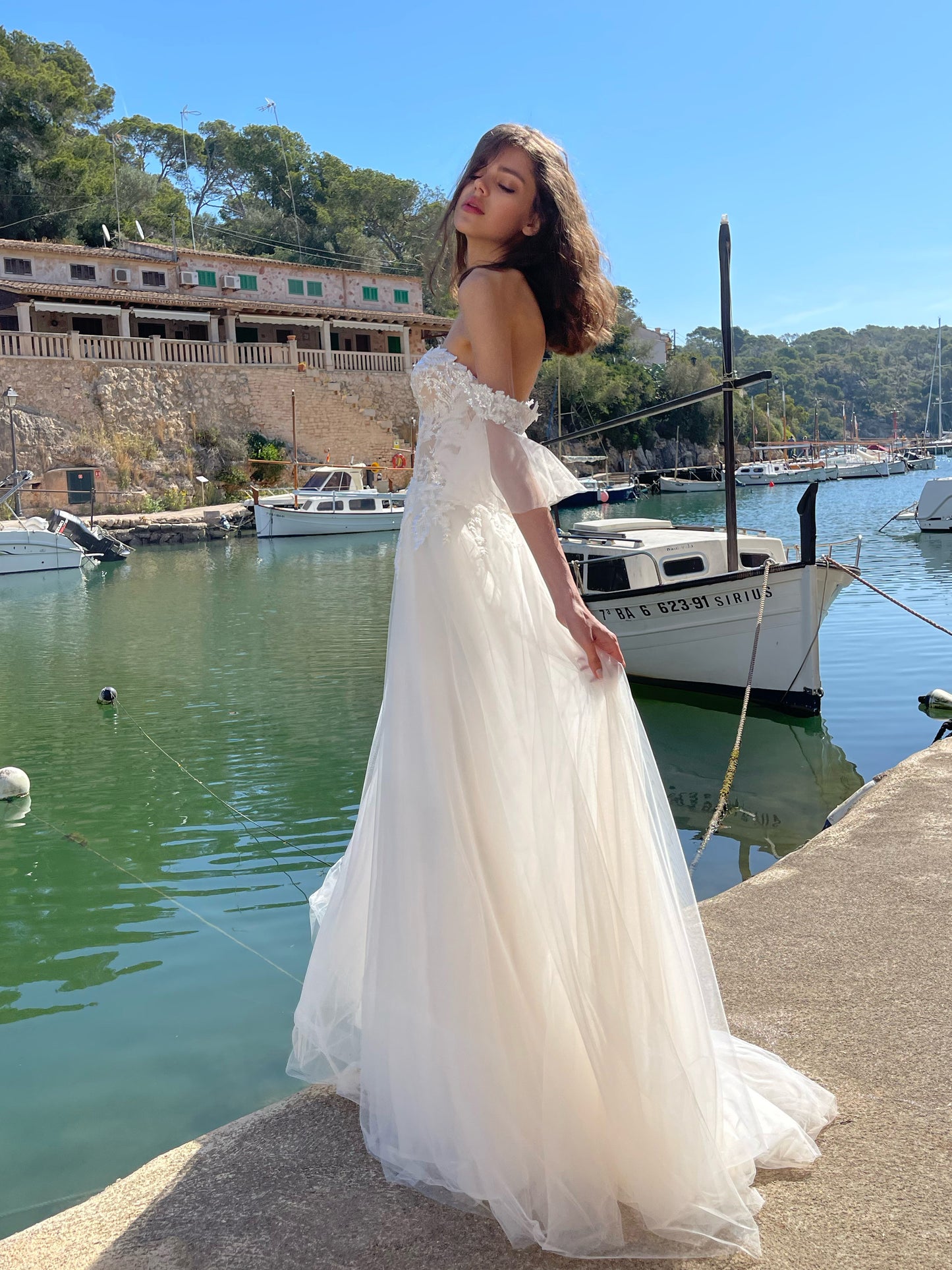 Mia Lavi 2306 Olearia