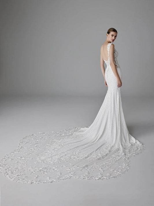 Pronovias Dion