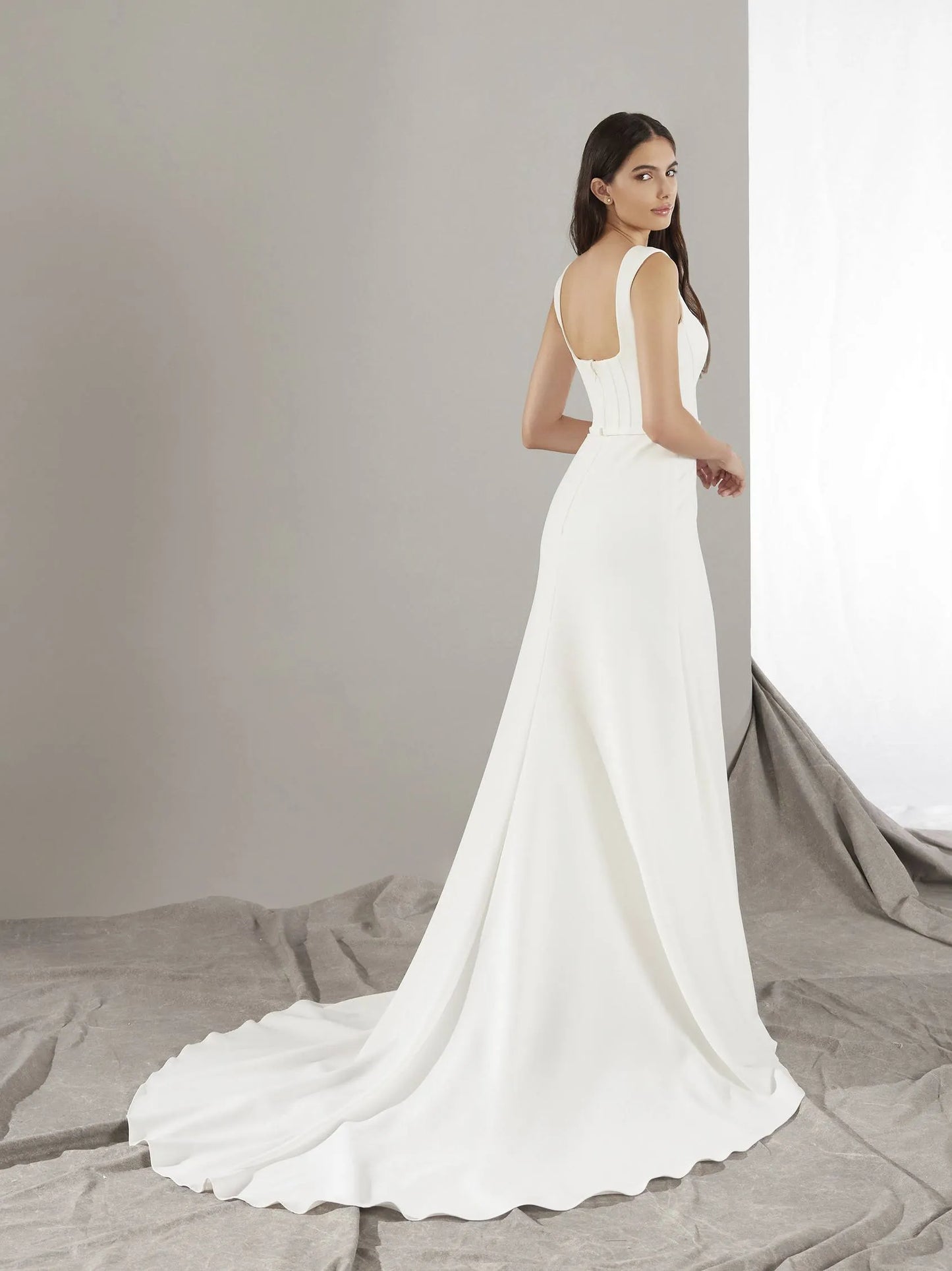 Pronovias Holane