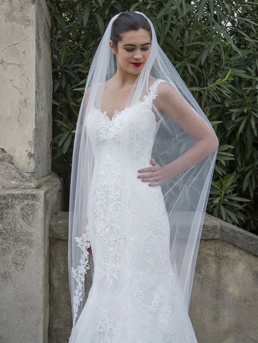 Poirier Floral Lace Bridal Veil – Single Layer Soft Tulle - S702