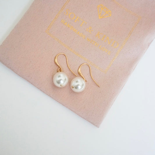 Soft & Kind Pearl Dangle Earrings