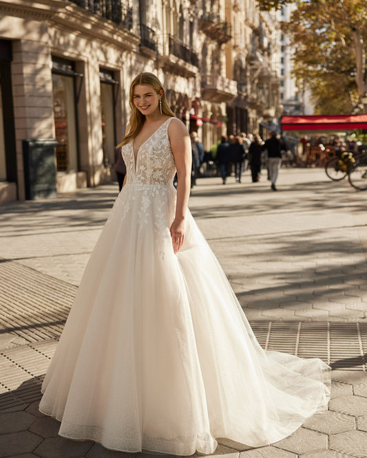 Martha Blanc Wendra Curve