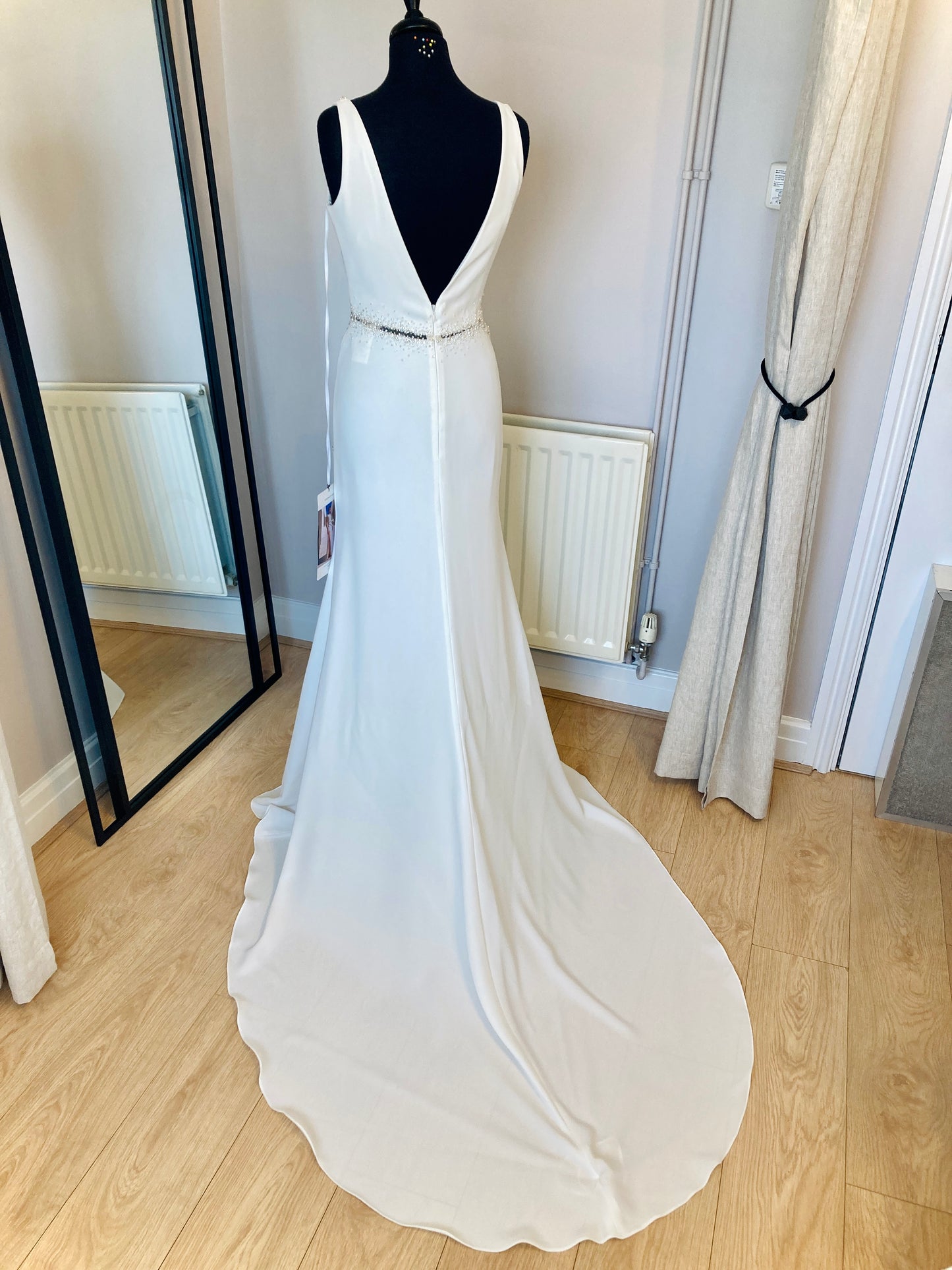 Pronovias Alaia