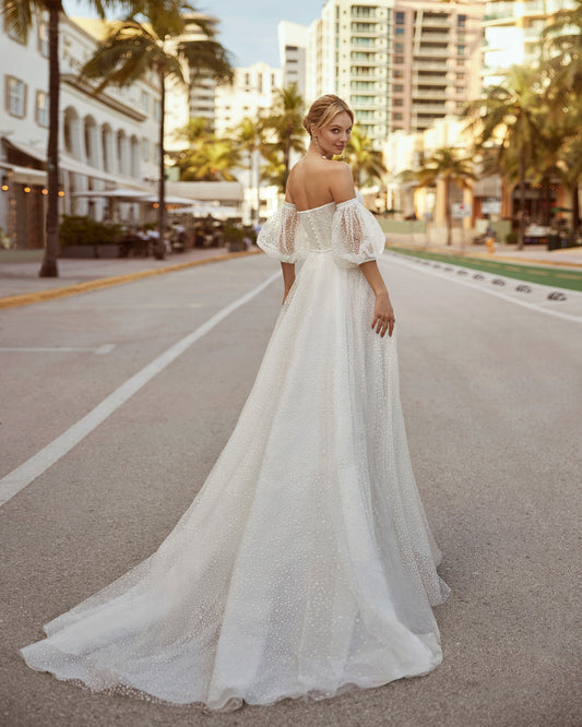 Luna Novias Catalina