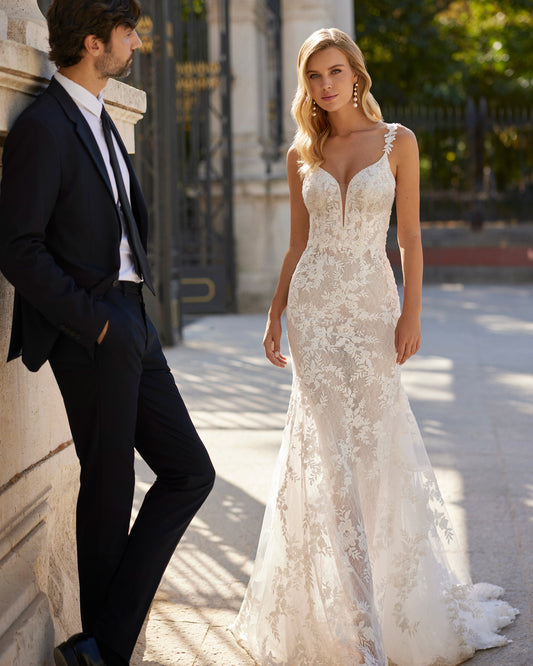Luna Novias Saville
