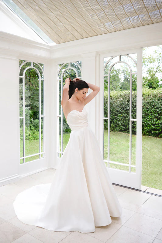 Caroline Castigliano Aria