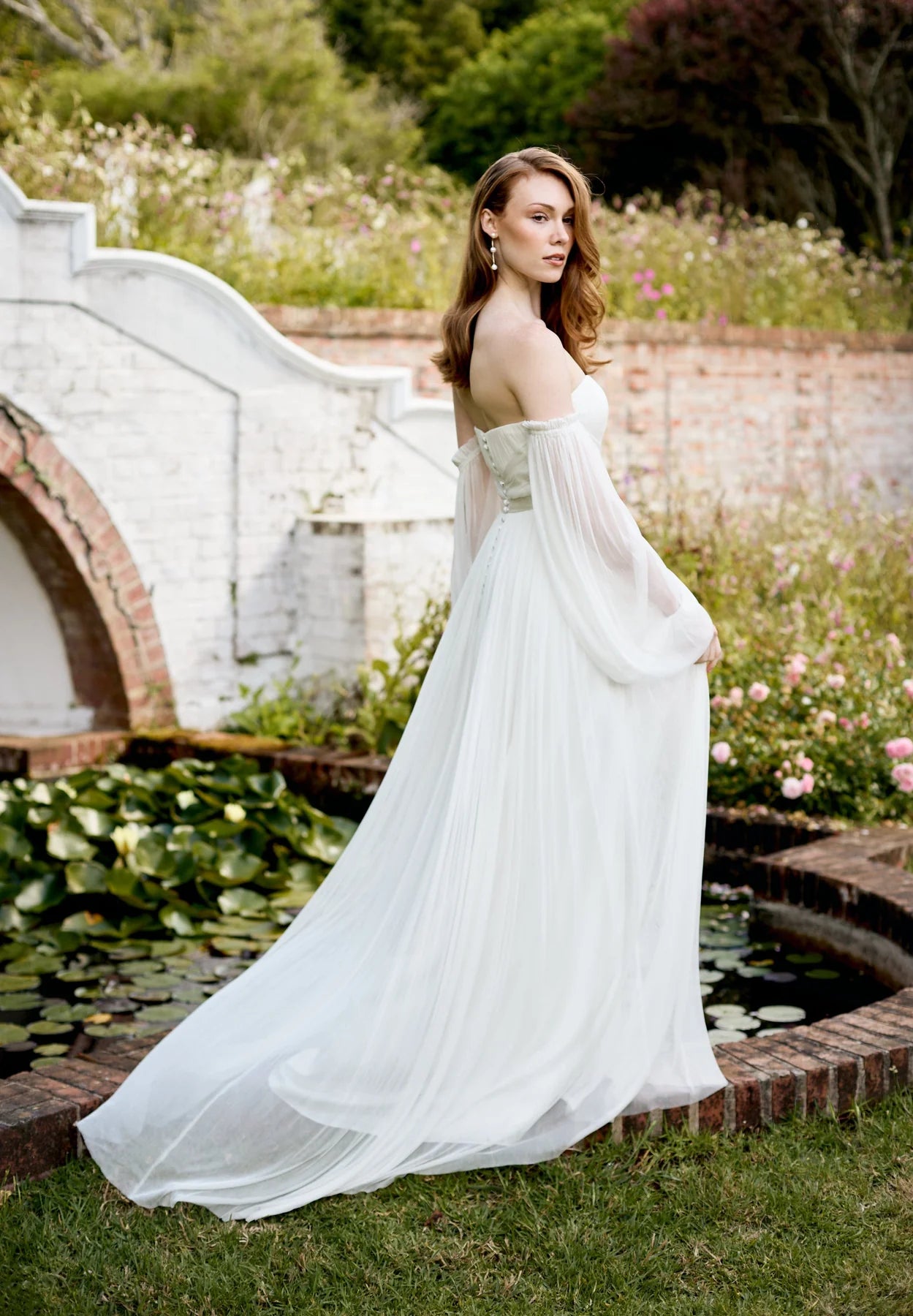 Catherine Deane Casia - UK 16