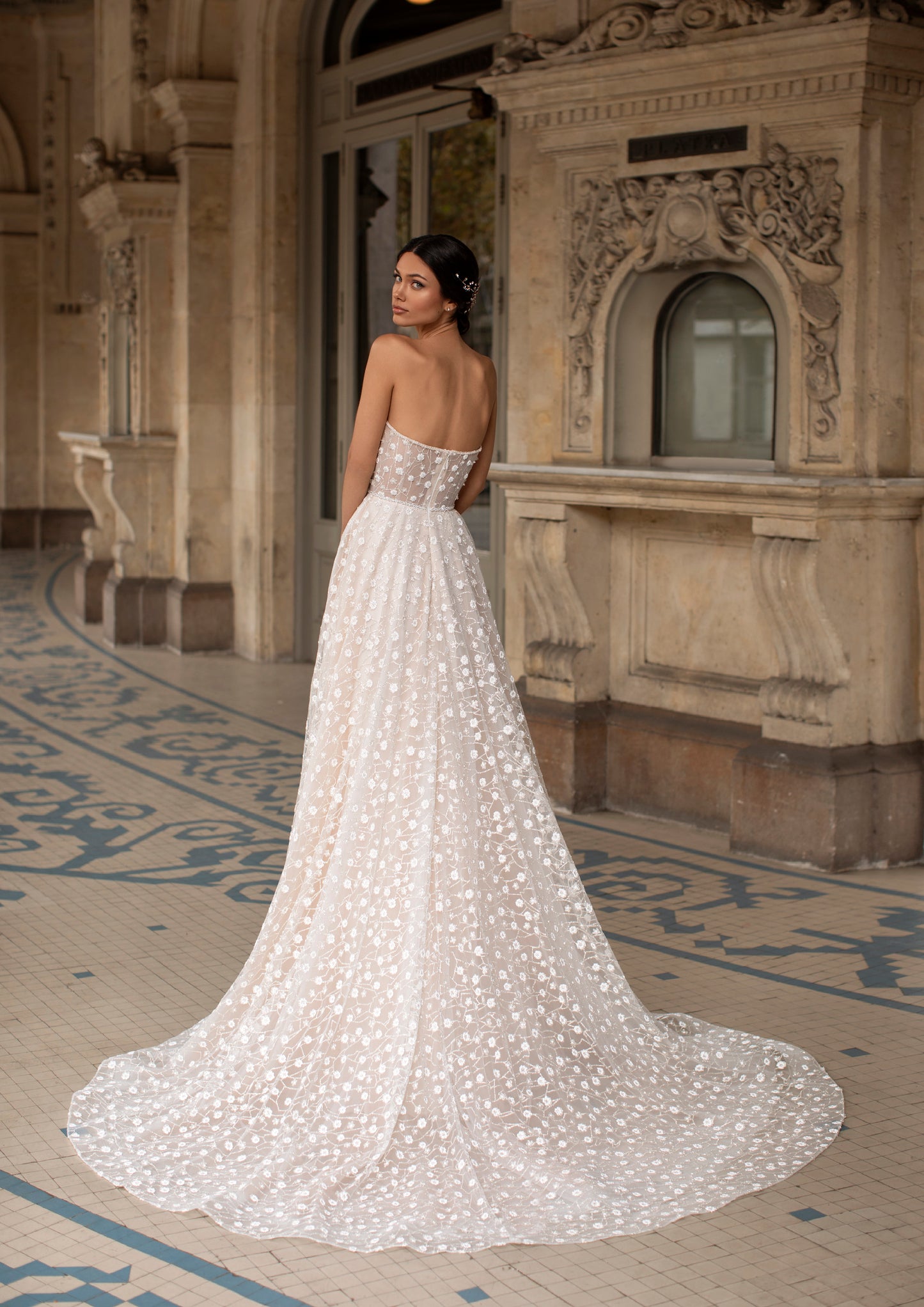 Pronovias Hopkins