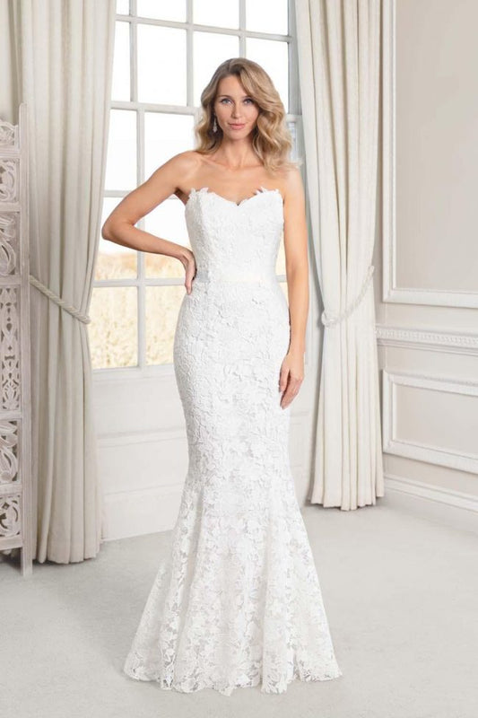 Caroline Castigliano Fiesta