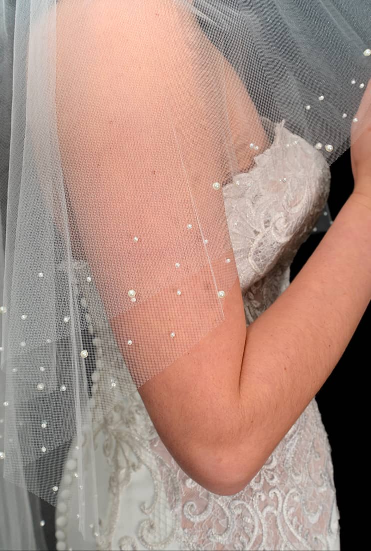 Twilight Designs TLV8126, Single Tier pearl trim veil