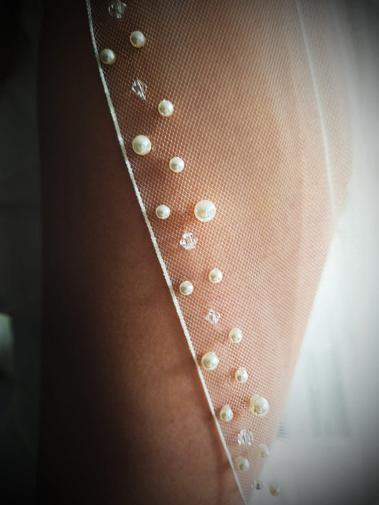 Cluster Pearl and Bead Trim Wedding Veil